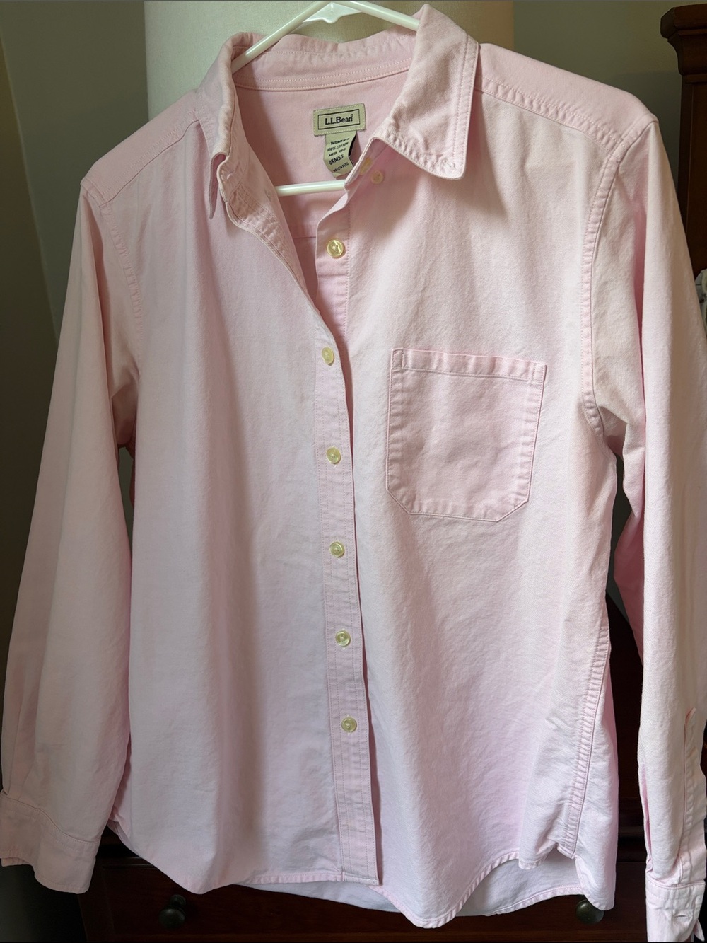 LL Bean 100% cotton womens Pink Cotton Oxford Button Down Shirt Long Sleeve M